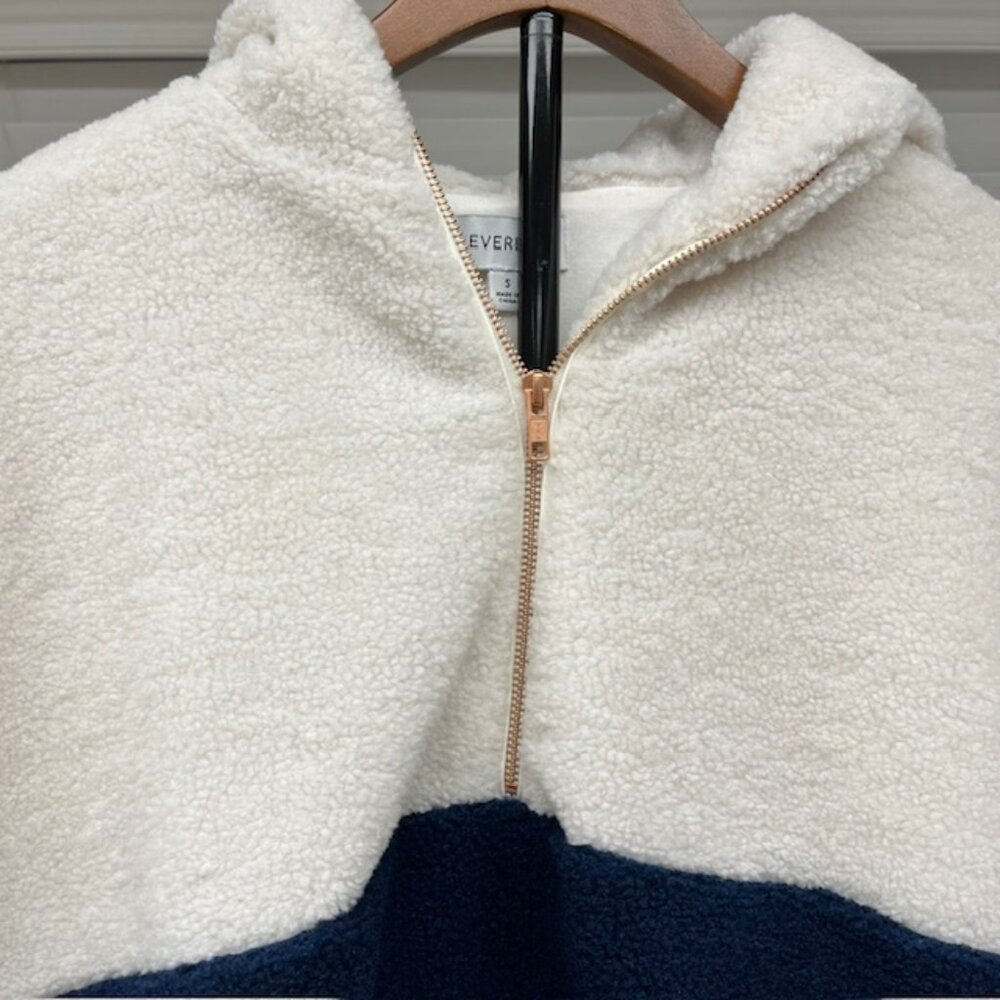 Evereve Reese Sherpa Quarter Zip Jacket Pullover Size S Ivory/Navy - Picture 4 of 7